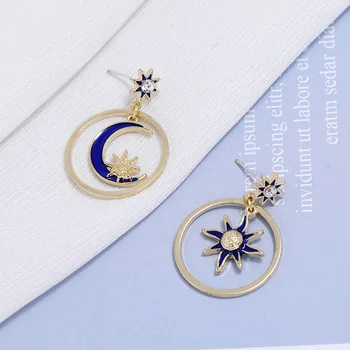Europene și Americane de aliaj diamante incrustate acrilice Sun Moon Cercei Cerc de personalitate de sex feminin de design de bijuterii ureche