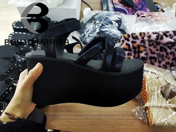 BONJOMARISA Deget de la picior Deschis Bule Pene Platforma Cârlig Buclă Goth Femei Brand Sandale, Strada de Lux Negru Pantofi de Vara Pentru Femei